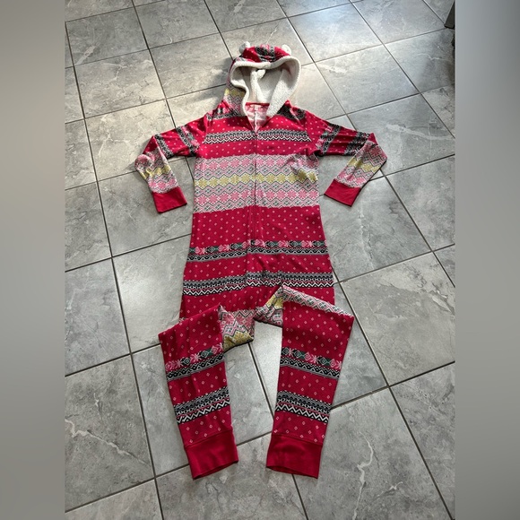 Absolutely adorable rhtf size large but fits a xl easy its super stretchy - Picture 2 of 5